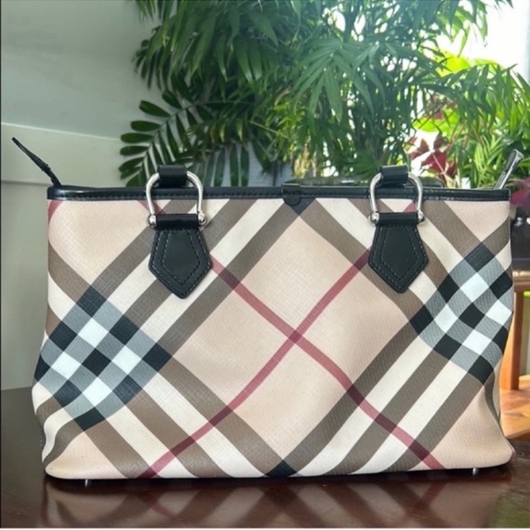 Burberry Black and Tan Checkered Tote - Picture 2 of 12